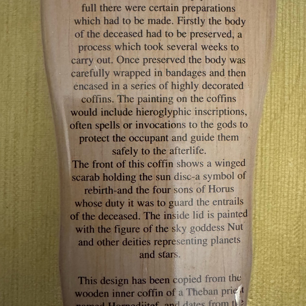 Egyptian Sarcophagus Tin - Picture 6 of 6